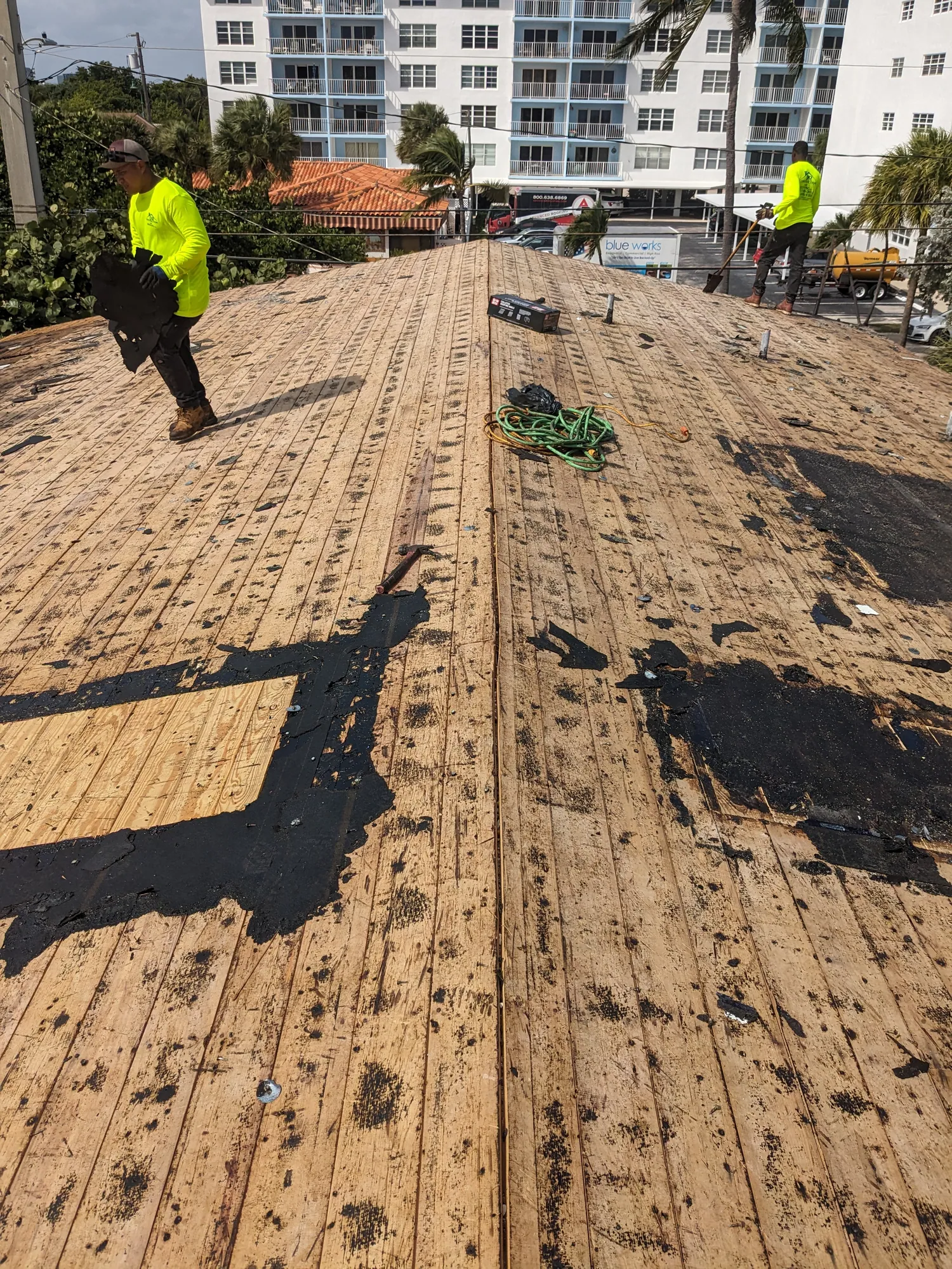 Standing seam metal roof by DR Construction & Roofing in South Florida